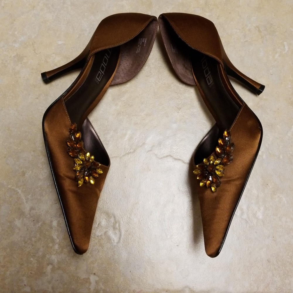 Rust Colored Satin Heels - Picture 3 of 5